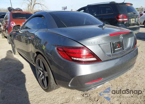 2020 Mercedes-Benz Slc 300 z USA, uszkodzony, nr VIN W1KPK3JA7LF172907